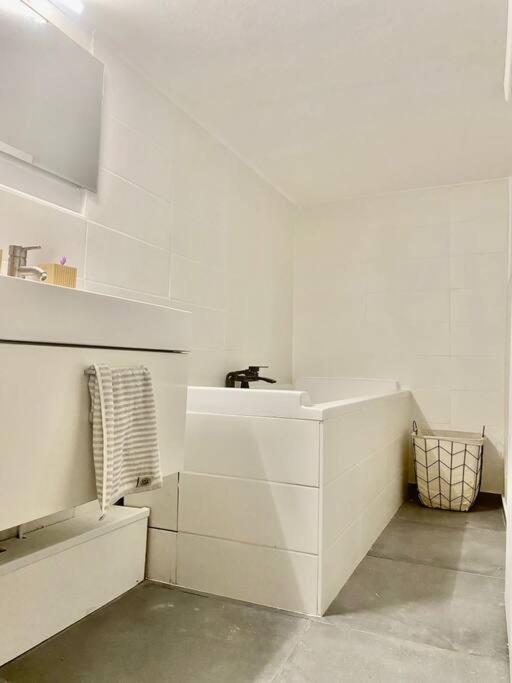 Hotel Robin Quantin In The Heart Of Old Tours Buitenkant foto